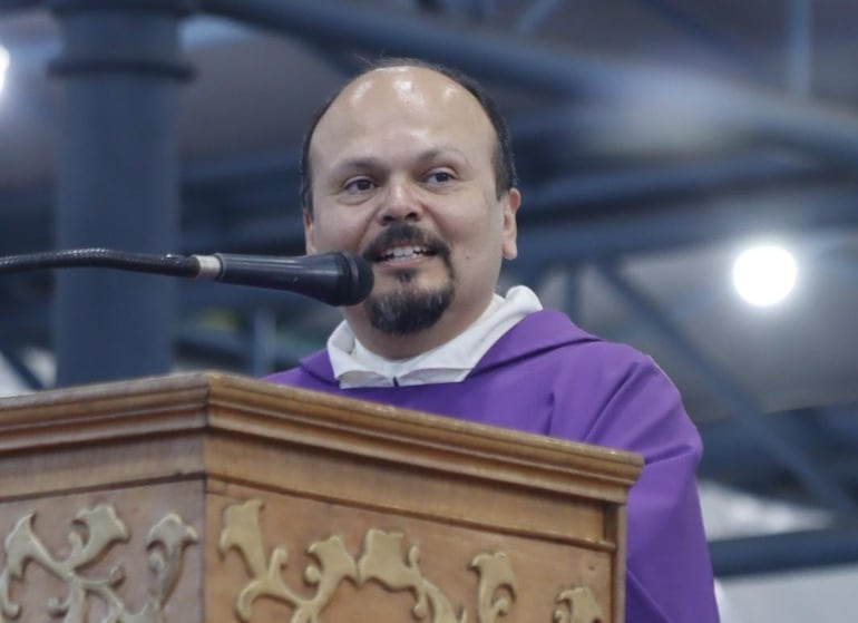 Caacupé: “Necesitamos compromiso, el país no va a cambiar si los cristianos no despiertan”, advierte Fray Toledo