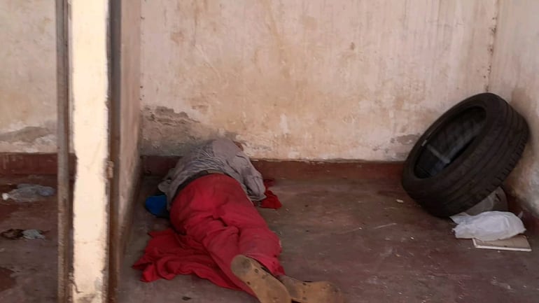 Denuncian que “proyecto fallido” de la EBY es “aguantadero de adictos” al costado de la Feria Municipal de Encarnación