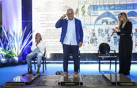 Grêmio rinde homenaje a los exjugadores Marianita, Francisco "Chiqui" Arce y Carlos Miguel con la Calzada de la Fama, en el marco de las festividades por los 122 años de historia del Gremio Foot-Ball Porto Alegrense. (FOTO: LUCAS UEBEL/GREMIO FBPA