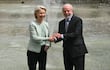 El presidente de Brasil, Luiz Inácio Lula da Silva y la presidenta de la Comisión Europea, Ursula Von der Leyen, durante una rueda de prensa este viernes, en el Palacio de Itamaraty, en Río de Janeiro (Brasil).