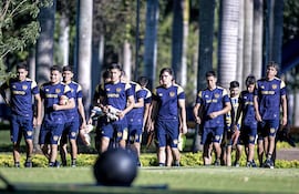 El plantel del Sportivo Luqueño, durante los trabajos de pretemporada.