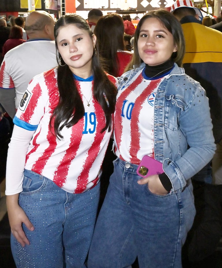 Unicentro Invita alentar a Paraguay	en Palma y 15 de Agosto