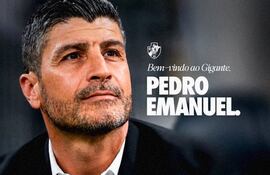 Con esta imagen, el Vasco da Gama de Brasil presentó oficialmente en sus canales oficiales a Pedro Emanuel como su nuevo entrenador.