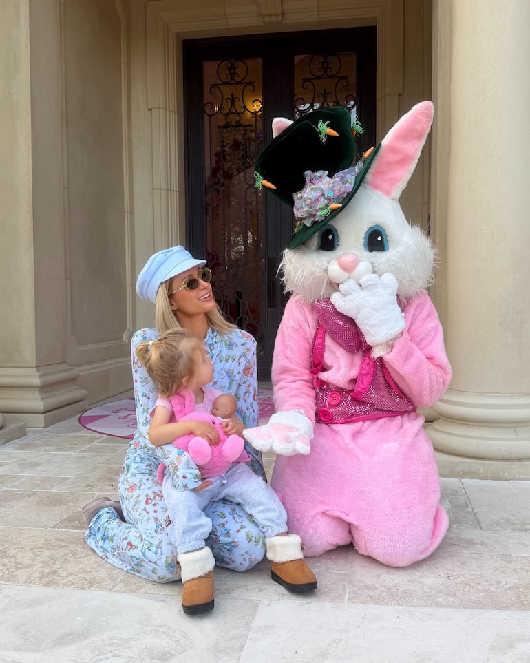 Paris Hilton y London disfrutaron la visita del conejo de Pascua. (Instagram/Paris Hilton)