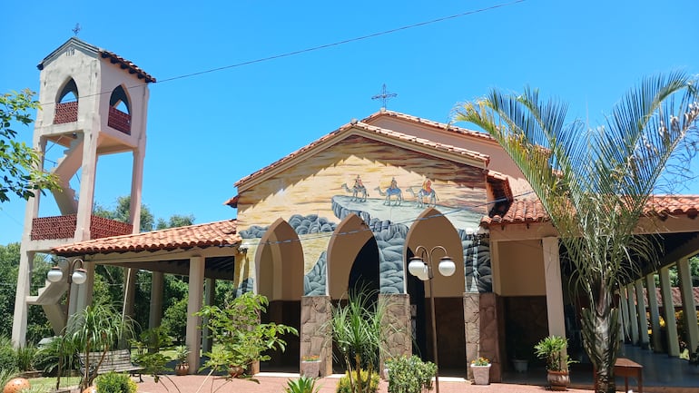 La iglesia parroquial erigida para venerar a los Tres Reyes Magos.