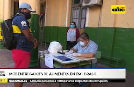 MEC entrega kits de alimentos en Escuela Brasil