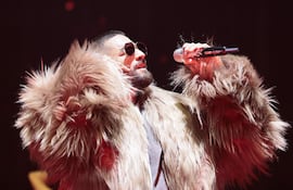 El cantante colombiano Maluma durante uno de sus shows en México. El artista cuestionó a una mujer que llevó a su bebé al concierto.