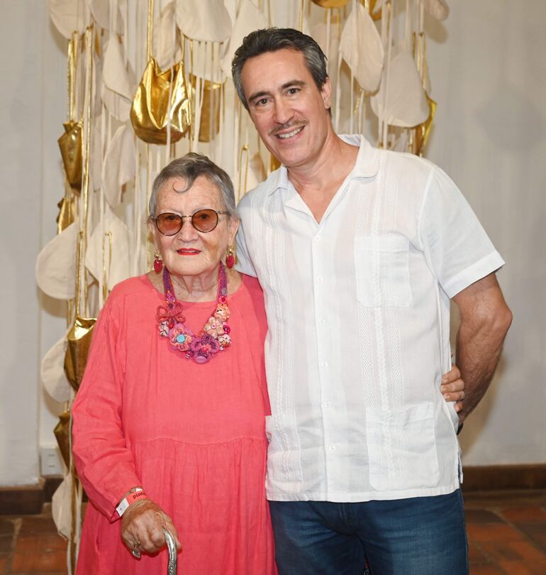 Lucy Yegros y Octavio Caballero Yegros.