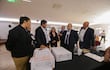 Gustavo Bernal titular del TEI del PLRA (con la mano en los útiles electorales); Luis Fretes (con corbata) y Antonio Ocampos, apoderado técnico y candidato a intendente de los Liberocartistas.