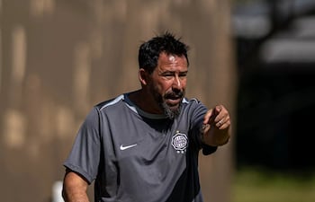Pablo Andrés Sánchez Spucches (53 años), más conocido como "Vitamina", entrenador argentino de Olimpia.