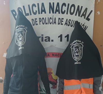 detienen a joven con arresto domiciliario y a un menor por objetos de dudosa procedencia