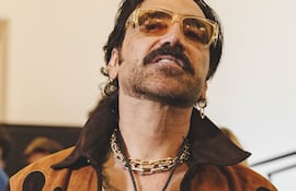 El cantante mexicano Alejandro Fernández incursiona en la moda con el lanzamiento de su propia marca de prendas.