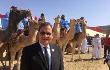 Rector de la UNVES, Simón Benítez Ortiz.