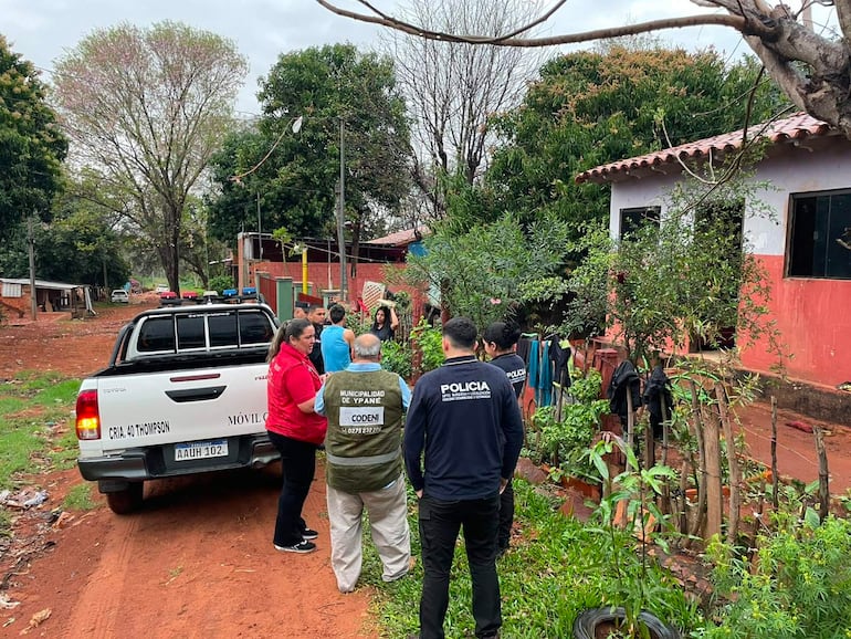 Policías del Departamento de Búsqueda y localización de personas y funcionarios de la Codeni de Ypané hallaron a los tres menores desaparecidos.