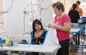 El aumento de los empleos a tiempo parcial puede asociarse a mayor inclusión formal, aunque también puede vincularse a menores ingresos o estabilidad.