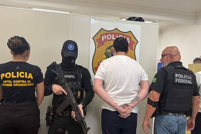 Extradicion al Brasil del narcotraficante paraguayo Jose Luis Bogado Quevedo, alias Kure
De Ivan Leguizamon <ileguizamon@abc.com.py>
Destinatario Fotografia ABC Color <foto@abc.com.py>
Responder a ileguizamon@abc.com.py
Fecha 03-04-2025