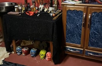 La vivienda del hombre fue allanada por la Fiscalía tras una denuncia.