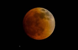 Luna roja.