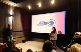 Marcelo Martinessi y Meli Peña brindaron detalles acerca del ciclo "Conexión Py", que busca acercar al público propuestas de cine contemporáneo.