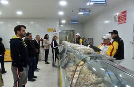 Con una amplia gama de productos de primera calidad, Pollos Don Juan llega a las familias.