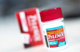 El presidente de Estados Unidos, Donald Trump, instó a las personas embarazadas a no consumir Tylenol por un presunto vínculo no comprobado con el autismo.