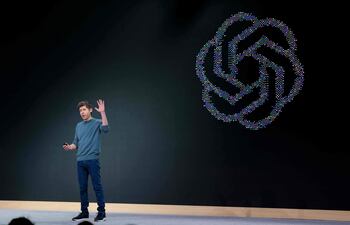El CEO de OpenAI, Sam Altman, pronuncia el discurso inaugural durante la conferencia de desarrolladores de OpenAI en Fort Mason, el 29 de septiembre de 2026, en San Francisco, California.