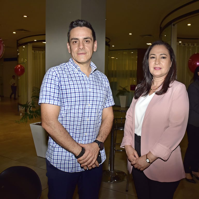 Alberto Gilardoni y Karmith Benítez.
