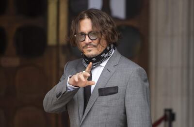 El actor estadounidense Johnny Depp abrirá el próximo 4 de octubre en Nueva York su primera exposición inmersiva, 'A bunch of stuff' (Un montón de cosas), en la que mostrará sus propias obras de arte, que hacen un recorrido por su vida y su faceta creativa.
