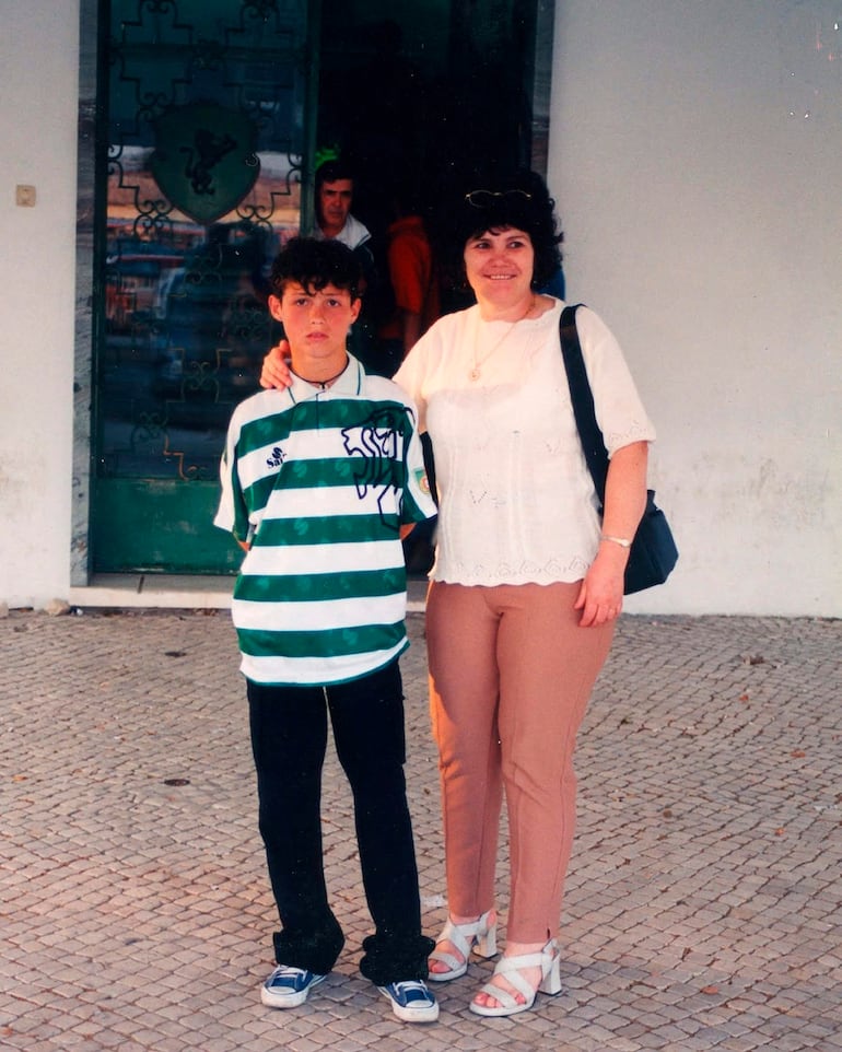 Cristiano Ronaldo dos Santos Aveiro y su madre María Dolores dos Santos Aveiro