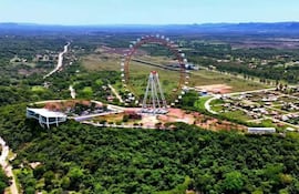 Clausuran el acceso de visitantes al Cerro Perõ por obras de instalación de una “Noria o Rueda de Chicago” en Paraguarí.