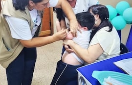 En la Novena Región Sanitaria intensifican la campaña de vacunación contra el sarampión.