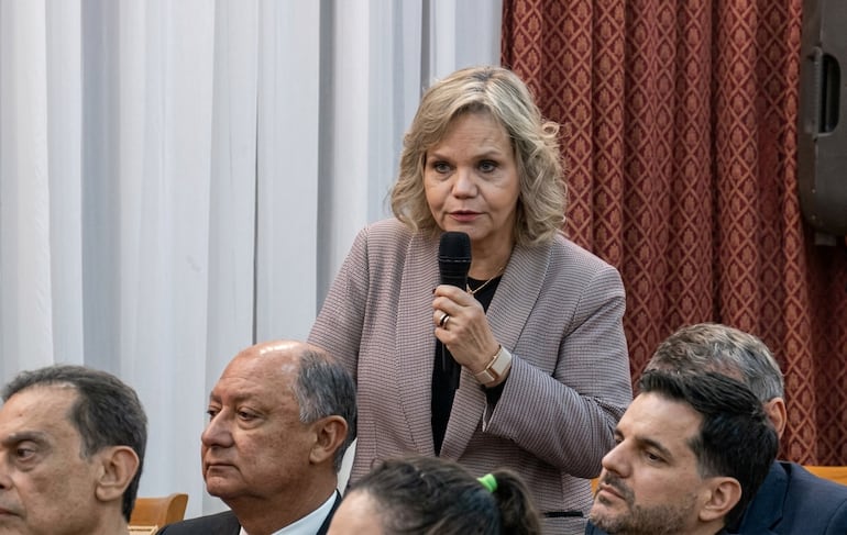 Samaniego aprovecha informe de Peña para exponer falencias en salud, seguridad y gestión - Política
