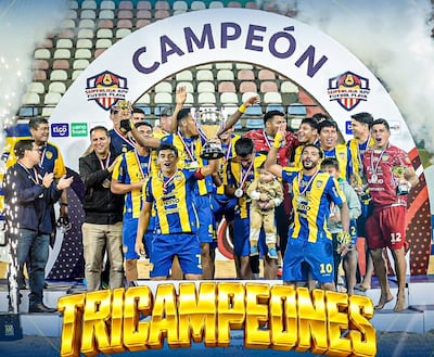 Sportivo Luqueño, tricampeón de la Superliga de fútbol playa.