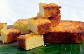 En el campo, la sopa paraguaya es cocida en el tatakua, lo que le permite un sabor diferencial.