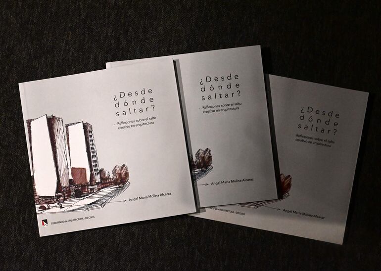 ¿Desde dónde saltar? Del autor Ángel María Molina Alcaraz, se presentó en la Manzana de la Rivera.