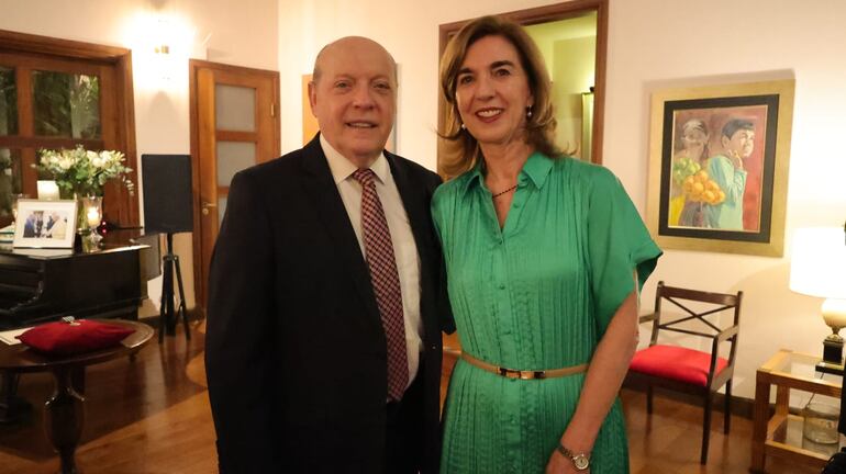 César Manuel Diesel Junghanns y Alicia Marín.