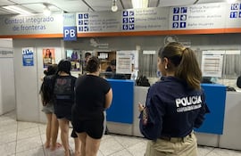 Las víctimas fueron rescatadas y entregadas a la Policía Nacional, a través del Comando Tripartito.