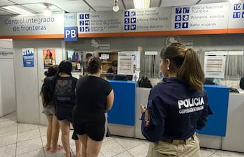 Las víctimas fueron rescatadas y entregadas a la Policía Nacional, a través del Comando Tripartito.