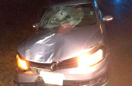 Hombre de 72 años fallece arrollado por un automóvil.