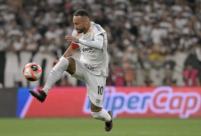 A sus 34 años, Neymar tiene enfrente diez patidos para impresionar al entrenador de la selección de Brasil, Carlo Ancelotti y lograr así su convocatoria.