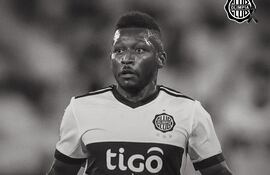 Con esta imagen, Olimpia expresó sus condolencias sobre el fallecimiento de un ex jugador de la institución, Jonathan "Speedy" González.