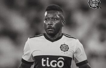 Con esta imagen, Olimpia expresó sus condolencias sobre el fallecimiento de un ex jugador de la institución, Jonathan "Speedy" González.