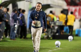 El argentino Horacio Melgarejo, técnico de Cienciano, durante el partido frente a Atlético Mineiro por la fecha 3 de la fase de grupos de la Copa Sudamericana 2026 en el Inca Garcilaso de la Vega, en Cusco, Perú.