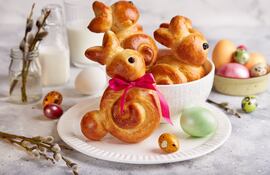 Conejos de Pascua de masa.