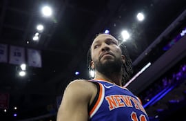 El base Jalen Brunson (29 años), con 33 puntos y 9 asistencias, comandó el sexto triunfo consecutivo de los Knicks