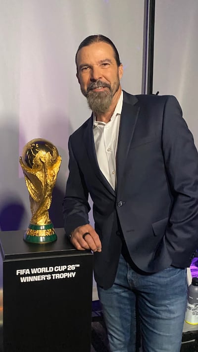 Marcelo Balboa (58 años), ex-defensor de Estados Unidos.