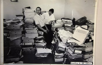 Fotografía del hallazgo de los Archivos del Terror, Centro Internacional para la Promoción de los Derechos Humanos (CIPDH – UNESCO)