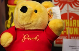 Peluche de Winnie the Pooh. El personaje infantil cumple 100 años.