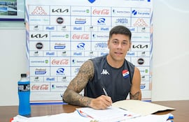 Fernando Díaz Arréllaga, nuevo futbolista de Nacional.