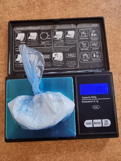 Cocaína incautada de microtraficantes en Salto del Guairá.